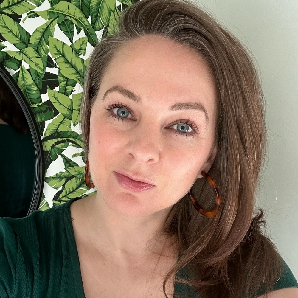 Meet your Posher, Leah